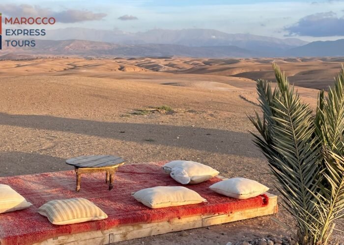 Salottino berbero nel deserto di Agafay